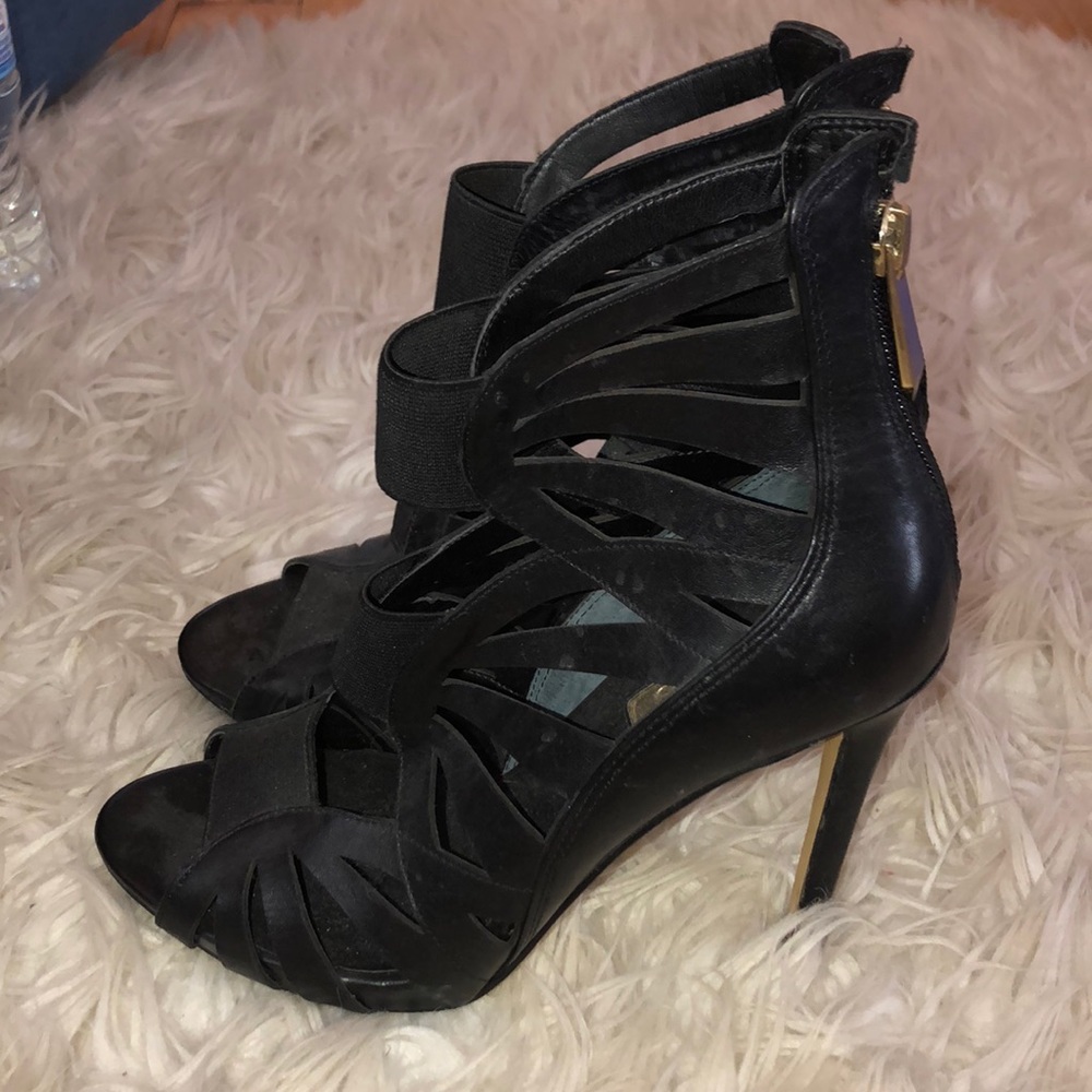 GUESS BLACK HEELS